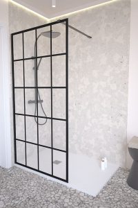 1 fixed panel